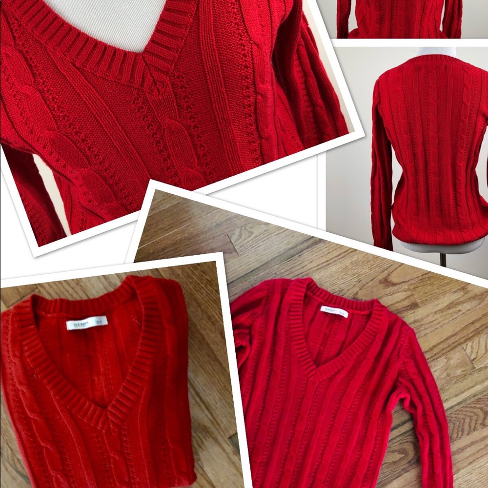Old Navy V Neck cable Knit Sweater - Size S/P